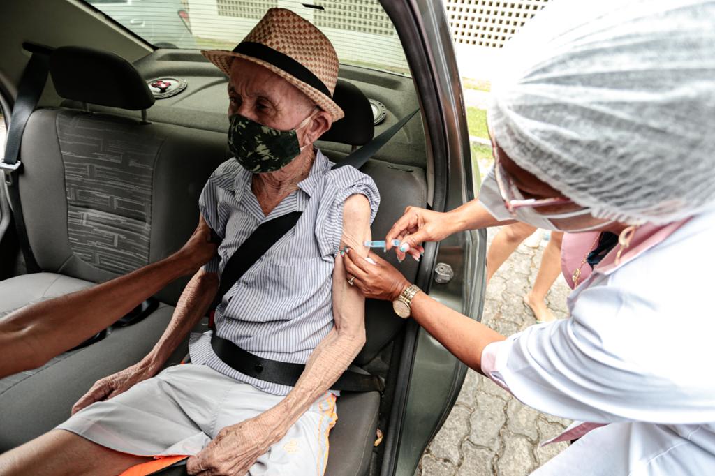 Prefeitura do Cabo inicia vacinação de idosos a partir de 78 anos